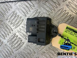 Used Glow plug relay BMW 3 serie (F30) 318d 2.0 16V Price € 20,00 Margin scheme offered by Bentie's autodemontage