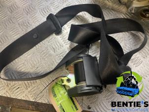 Used Front seatbelt, right BMW 3 serie Touring (E46/3) 320i 24V Price € 30,00 Margin scheme offered by Bentie's autodemontage