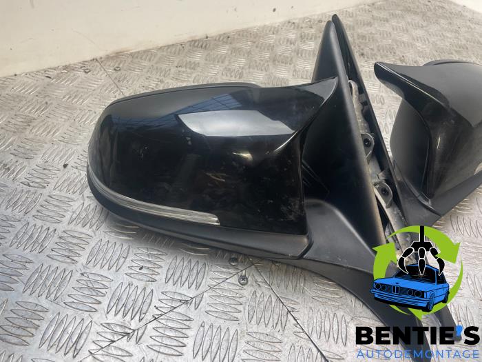 Wing mirror, left from a BMW 1 serie (F20) 116i 1.6 16V 2012
