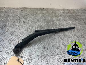 Used Rear wiper arm BMW 1 serie (F20) 116i 1.6 16V Price € 20,00 Margin scheme offered by Bentie's autodemontage