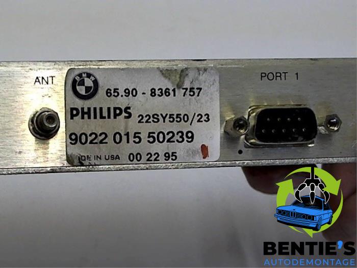 GPS Antenne van een BMW 7 serie (E38) 750i/iL 1995