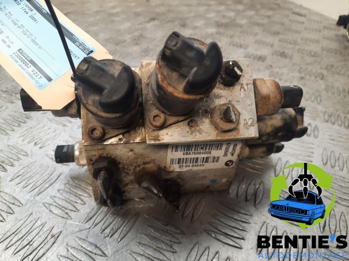 Gebrauchte Pumpfederung (Hydr.) BMW 6 serie (E64) 645 Ci 4.4 V8 32V Preis € 400,00 Margenregelung angeboten von Bentie's autodemontage