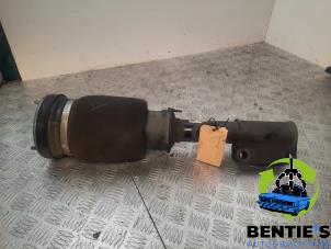 Used Front shock absorber, right BMW X5 (E53) 4.4 V8 32V Price € 200,00 Margin scheme offered by Bentie's autodemontage