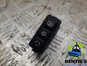 Used Air conditioning switch BMW 3 serie Compact (E36/5) 316i Price € 15,00 Margin scheme offered by Bentie's autodemontage