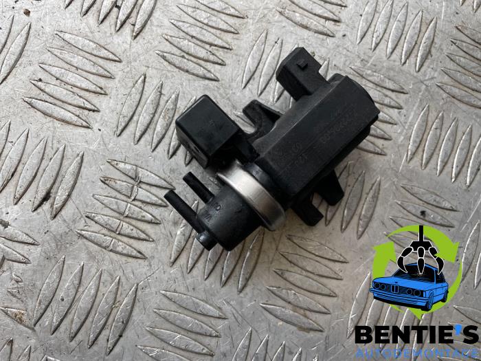 Usagé Régulateur pression turbo BMW 3 serie (E46/2) 320 Cd 16V Prix € 20,00 Règlement à la marge proposé par Bentie's autodemontage