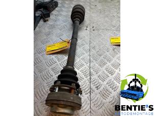 Used Drive shaft, rear left BMW 1 serie (E87/87N) 116i 1.6 16V Price € 49,00 Margin scheme offered by Bentie's autodemontage
