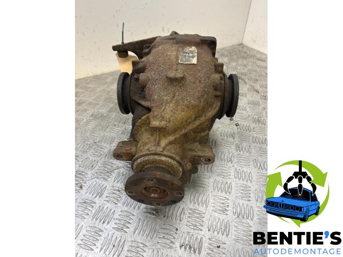 Used Rear differential BMW 3 serie Touring (E46/3) 320d 16V Price € 120,00 Margin scheme offered by Bentie's autodemontage