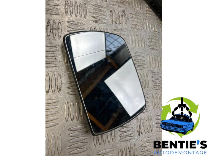 Używane Szyba lusterka lewego BMW X3 (E83) 3.0i xDrive 24V Cena € 20,00 Procedura marży oferowane przez Bentie's autodemontage