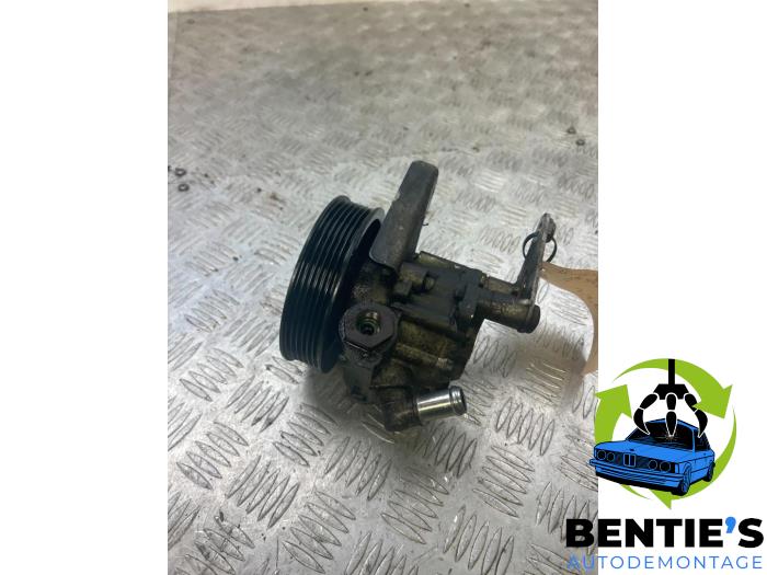 Usagé Pompe de direction BMW X3 (E83) 3.0i xDrive 24V Prix € 100,00 Règlement à la marge proposé par Bentie's autodemontage