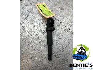 Used Ignition coil BMW 5 serie (E60) 523i 24V Price € 10,00 Margin scheme offered by Bentie's autodemontage