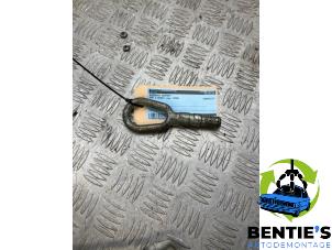 Usagé Crochet de remorquage arrière BMW 3 serie (E46/4) 318i Prix € 15,00 Règlement à la marge proposé par Bentie's autodemontage