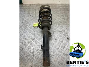 Used Fronts shock absorber, left BMW 1 serie (E87/87N) 116i 1.6 16V Price € 39,00 Margin scheme offered by Bentie's autodemontage