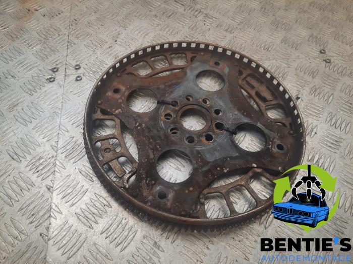 Begagnade Startkuggkrans BMW 7 serie (E65/E66/E67) 735i,Li 3.6 V8 32V Pris € 50,00 Marginaltabell erbjuds av Bentie's autodemontage
