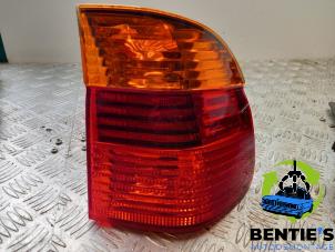 Used Taillight, right BMW 5 serie Touring (E39) 520d 16V Price € 35,00 Margin scheme offered by Bentie's autodemontage