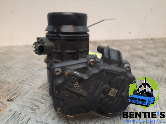 EGR valve from a BMW 1 serie (F20) 118d 2.0 16V 2018