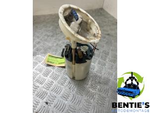 Used Electric fuel pump BMW 1 serie (E87/87N) 118i 16V Price € 35,00 Margin scheme offered by Bentie's autodemontage