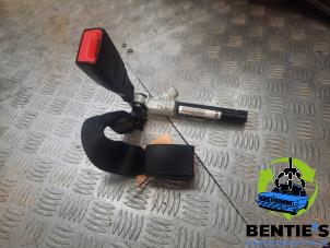 Used Rear seatbelt tensioner, right BMW 3 serie Touring (E91) 320i 16V Price € 35,00 Margin scheme offered by Bentie's autodemontage