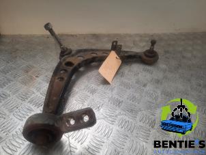 Used Front lower wishbone, right BMW Z3 Roadster (E36/7) 1.9 Price € 35,00 Margin scheme offered by Bentie's autodemontage