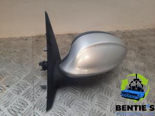 Used Wing mirror, left BMW 3 serie Touring (E91) 320i 16V Price € 45,00 Margin scheme offered by Bentie's autodemontage