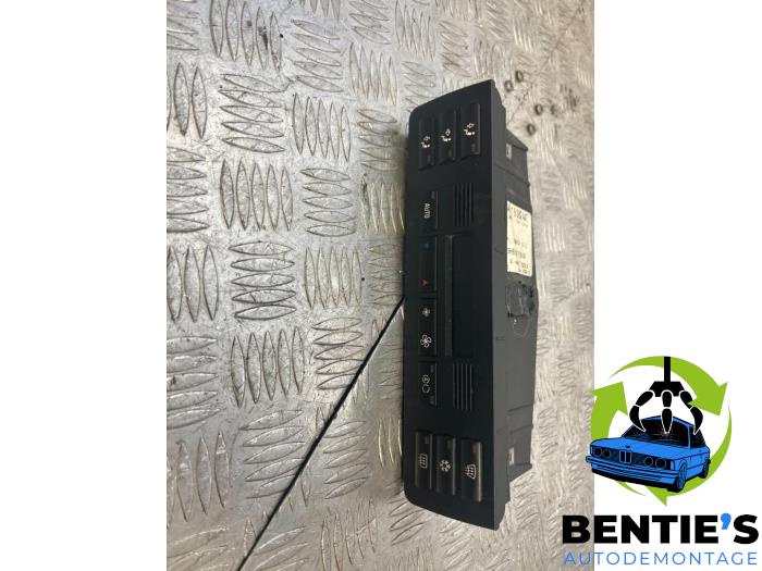Begagnade Klimatpanel BMW 3 serie (E46/2) 320 Ci 24V Pris € 35,00 Marginaltabell erbjuds av Bentie's autodemontage