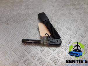 Used Seatbelt tensioner, right BMW 3 serie Touring (E46/3) 318i 16V Price € 35,00 Margin scheme offered by Bentie's autodemontage