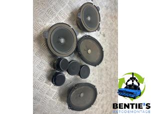 Used Speaker set BMW 3 serie (E46/4) 328i 24V Price € 100,00 Margin scheme offered by Bentie's autodemontage