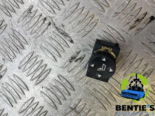 Used Electric seat switch BMW 7 serie (E38) 750i/iL Price € 15,00 Margin scheme offered by Bentie's autodemontage