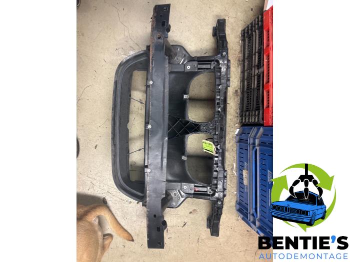 Begagnade Front BMW 1 serie (E87/87N) 118i 16V Pris € 200,00 Marginaltabell erbjuds av Bentie's autodemontage