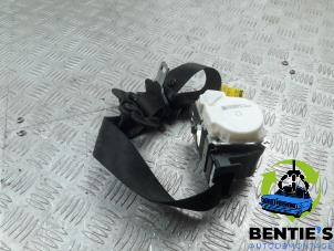 Used Front seatbelt, right BMW 3 serie Touring (E91) 318d 16V Price € 25,00 Margin scheme offered by Bentie's autodemontage