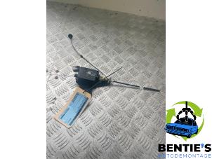 Used Tank flap lock motor BMW 5 serie Touring (E39) 523i 24V Price € 10,00 Margin scheme offered by Bentie's autodemontage