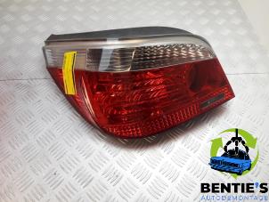 Używane Tylne swiatlo pozycyjne lewe BMW 5 serie (E60) 520i 24V Cena € 50,00 Procedura marży oferowane przez Bentie's autodemontage