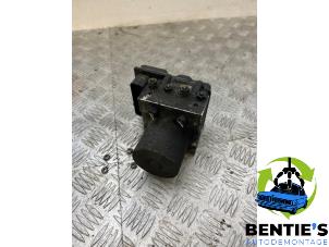 ABS pump from a BMW X5 (E53) 3.0d 24V 2005