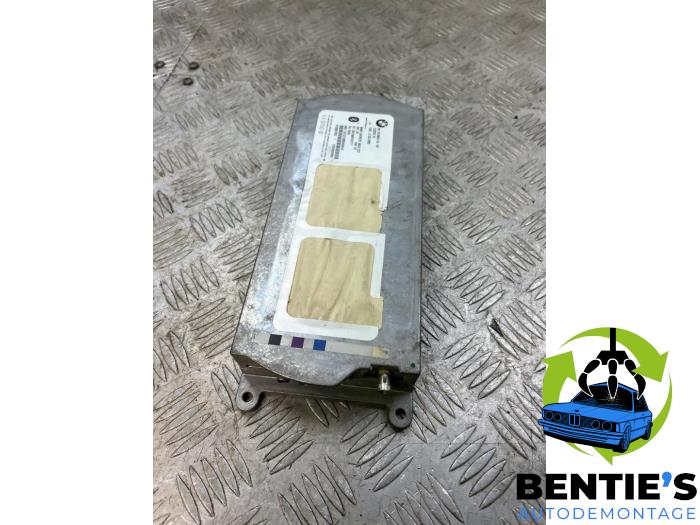 Używane Modul Bluetooth BMW X5 (E53) 3.0d 24V Cena € 125,00 Procedura marży oferowane przez Bentie's autodemontage