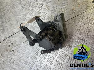 Used Power steering pump BMW 5 serie Touring (E39) 525i 24V Price € 50,00 Margin scheme offered by Bentie's autodemontage