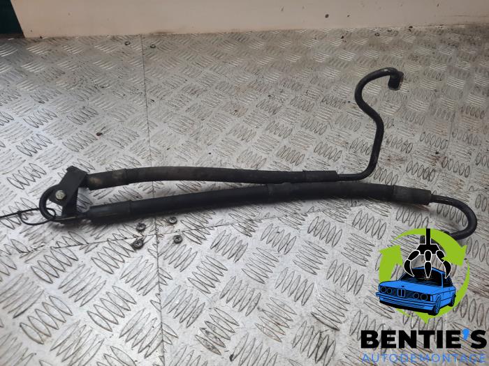 Power steering line from a BMW 3 serie (E46/2) 320 Ci 24V 2000