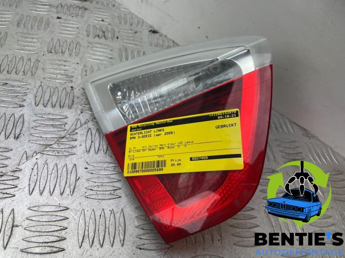 Taillight, left from a BMW 3 serie (E90) 318d 16V 2008