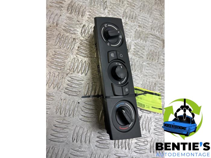 Gebrauchte Klimabedienteil BMW 1 serie (E87/87N) 118d 16V Preis € 40,00 Margenregelung angeboten von Bentie's autodemontage