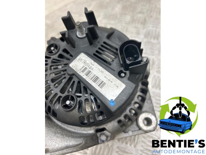 Dynamo from a BMW 5 serie Touring (E61) 530d 24V 2005
