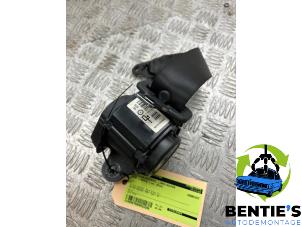 Used Rear seatbelt, left BMW 1 serie (F20) 116i 1.5 12V Price € 25,00 Margin scheme offered by Bentie's autodemontage
