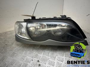 Used Headlight, right BMW 3 serie Touring (E46/3) 316i 16V Price € 50,00 Margin scheme offered by Bentie's autodemontage