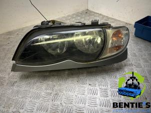 Używane Reflektor lewy BMW 3 serie Touring (E46/3) 316i 16V Cena € 50,00 Procedura marży oferowane przez Bentie's autodemontage