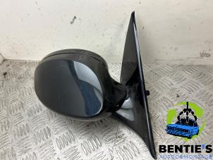 Used Wing mirror, right BMW 3 serie (E93) 320d 16V Price € 50,00 Margin scheme offered by Bentie's autodemontage