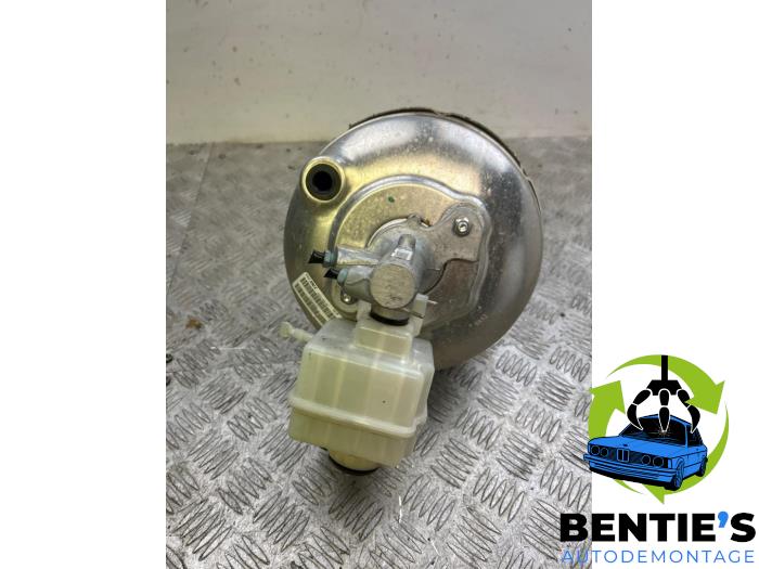 Usagé Servo frein BMW 5 serie Touring (F11) 528i 24V Prix € 100,00 Règlement à la marge proposé par Bentie's autodemontage