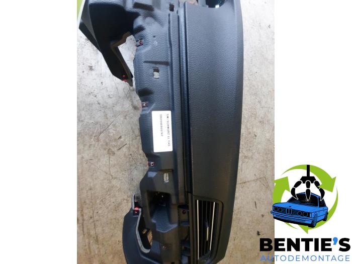 Instrumentbräda från en BMW 5 serie Touring (F11) 528i 24V 2011