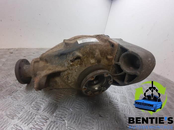 Rear differential BMW 3 serie 325i 24V - 33107591015 N52B25A