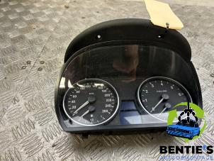 Used Odometer KM BMW 3 serie (E90) 325i 24V Price € 125,00 Margin scheme offered by Bentie's autodemontage
