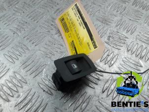 Used Electric window switch BMW 3 serie Touring (E91) 318d 16V Price € 9,95 Margin scheme offered by Bentie's autodemontage