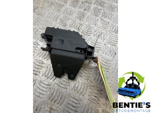 Used Boot lid lock mechanism BMW 3 serie (E90) 318i 16V Price € 40,00 Margin scheme offered by Bentie's autodemontage