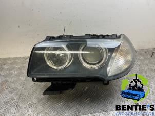 Używane Reflektor lewy BMW X3 (E83) 3.0d 24V Cena € 300,00 Procedura marży oferowane przez Bentie's autodemontage