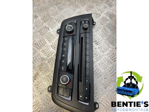 Usados Panel de control de aire acondicionado BMW 3 serie (F30) 318d 2.0 16V Precio € 125,00 Norma de margen ofrecido por Bentie's autodemontage